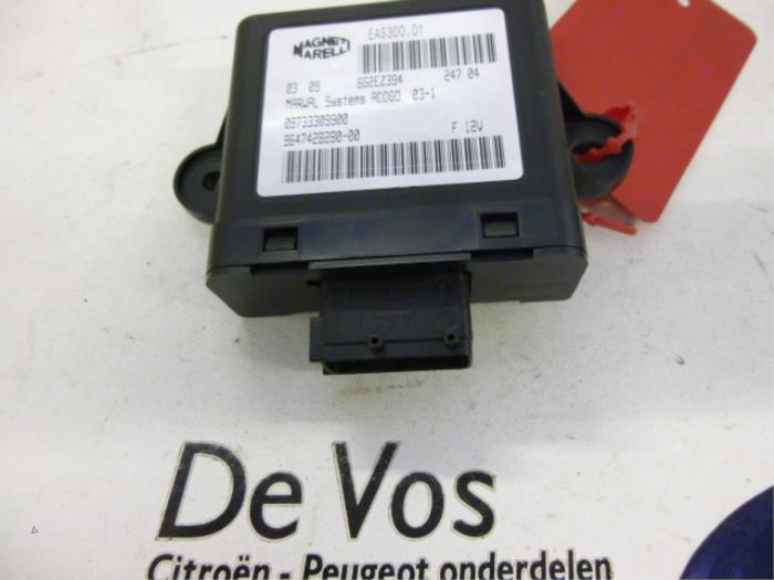 Gebruikte Computer roetfilter Peugeot 407 SW (6E) 2.0 HDiF 16V Prijs € 45,00 Margeregeling aangeboden door De Vos Onderdelen