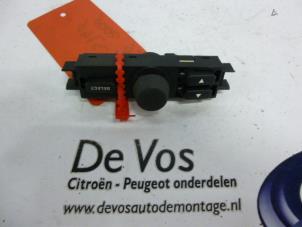 Gebruikte Navigatie bedienings paneel Citroen C6 Prijs € 30,00 Margeregeling aangeboden door De Vos Autodemontagebedrijf