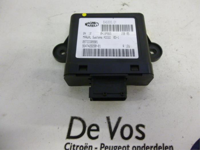 Gebruikte Computer roetfilter Peugeot 607 Prijs € 45,00 Margeregeling aangeboden door De Vos Onderdelen