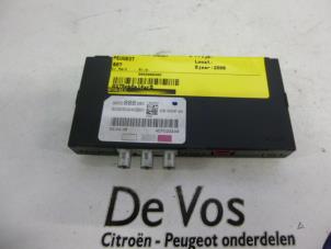 Gebruikte Antenne Versterker Peugeot 607 Prijs € 45,00 Margeregeling aangeboden door De Vos Autodemontagebedrijf