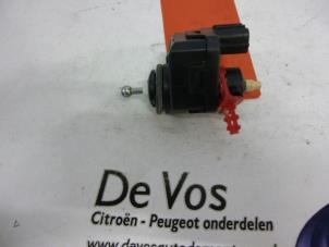 Gebruikte Koplampmotor Citroen C-Crosser Prijs € 70,00 Margeregeling aangeboden door De Vos Autodemontagebedrijf