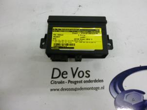 Gebruikte Module PDC Peugeot RCZ (4J) 1.6 16V THP Prijs € 70,00 Margeregeling aangeboden door De Vos Autodemontagebedrijf