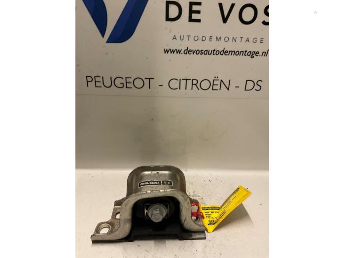 Gebruikte Versnellingsbak Steun Peugeot Boxer Prijs € 70,00 Margeregeling aangeboden door De Vos Onderdelen