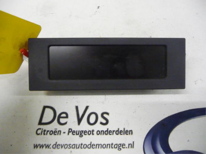 Gebruikte Display Interieur Citroen C3 (SC) 1.1 Prijs € 70,00 Margeregeling aangeboden door De Vos Onderdelen