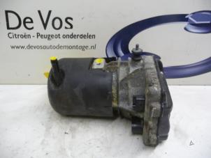 Gebruikte Servopomp Citroen C5 Prijs € 250,00 Margeregeling aangeboden door De Vos Onderdelen