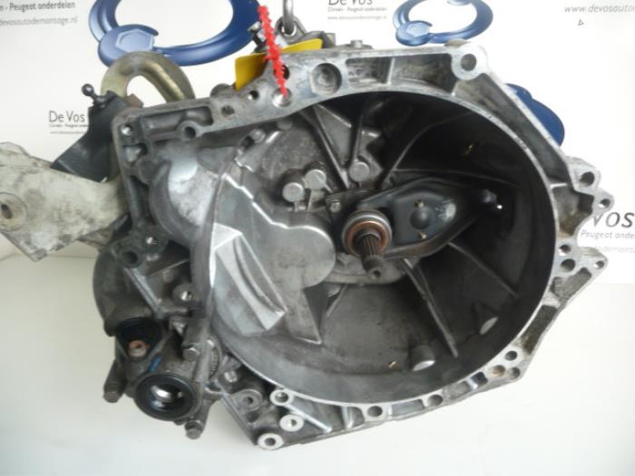 Gebruikte Versnellingsbak Peugeot 207/207+ (WA/WC/WM) 1.6 HDi 16V Prijs € 350,00 Margeregeling aangeboden door De Vos Onderdelen