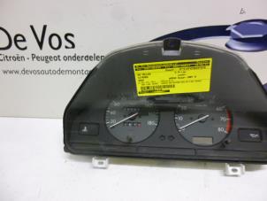 Gebruikte Kilometerteller KM Citroen Saxo 1.4i SX,VSX Prijs € 55,00 Margeregeling aangeboden door De Vos Autodemontagebedrijf