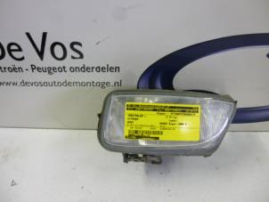 Gebruikte Schijnwerper links Citroen Saxo 1.6 VTS 16V Prijs € 35,00 Margeregeling aangeboden door De Vos Autodemontagebedrijf