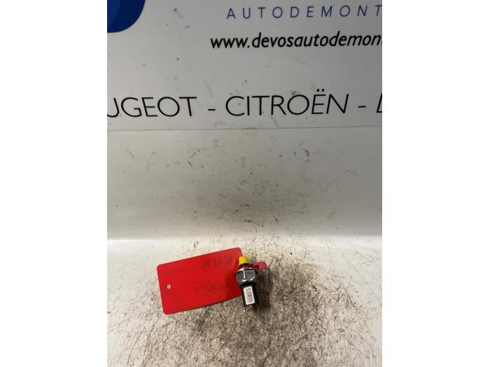 Gebruikte Druksensor Peugeot 407 (6D) 2.0 HDiF 16V Prijs € 70,00 Margeregeling aangeboden door De Vos Onderdelen