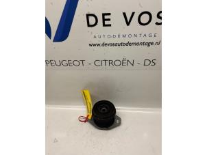 Gebruikte Motorsteun Peugeot 308 Prijs € 25,00 Margeregeling aangeboden door De Vos Onderdelen