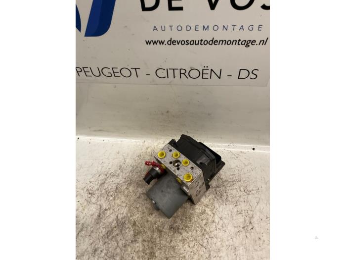 Gebruikte ABS Pomp Citroen C8 (EA/EB) 2.0 HDi 16V Prijs € 90,00 Margeregeling aangeboden door De Vos Onderdelen