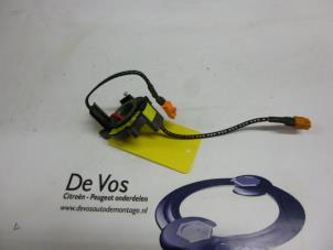 Gebruikte Airbagring Peugeot 605 (6B) 2.1 TD 12V Prijs € 45,00 Margeregeling aangeboden door De Vos Onderdelen