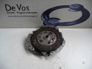 Gebruikte Koppelingsset (compleet) Peugeot Partner 1.9 D Prijs € 80,00 Margeregeling aangeboden door De Vos Onderdelen