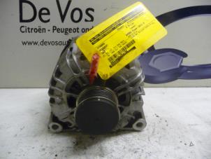 Gebruikte Dynamo Peugeot 308 (4A/C) 1.6 HDi Prijs € 100,00 Margeregeling aangeboden door De Vos Onderdelen