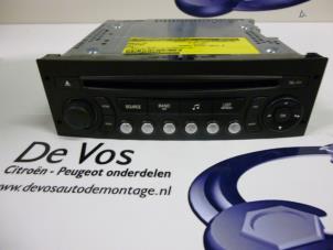 Gebruikte Radio CD Speler Citroen DS3 (SA) 1.6 VTi 120 16V Prijs € 50,00 Margeregeling aangeboden door De Vos Autodemontagebedrijf