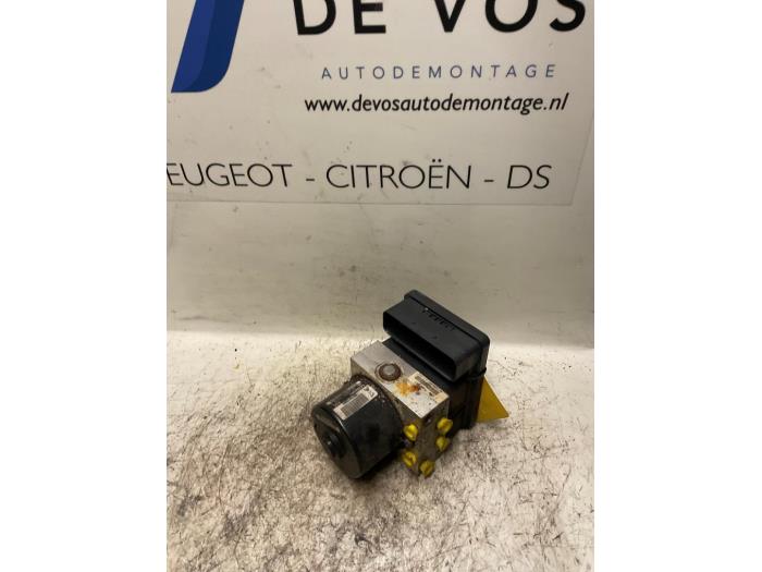 Gebruikte ABS Pomp Citroen DS3 (SA) 1.6 VTi 120 16V Prijs € 250,00 Margeregeling aangeboden door De Vos Onderdelen