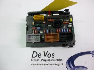 Gebruikte Zekeringkast Peugeot 308 (4A/C) 1.4 VTI 16V Prijs € 135,00 Margeregeling aangeboden door De Vos Onderdelen