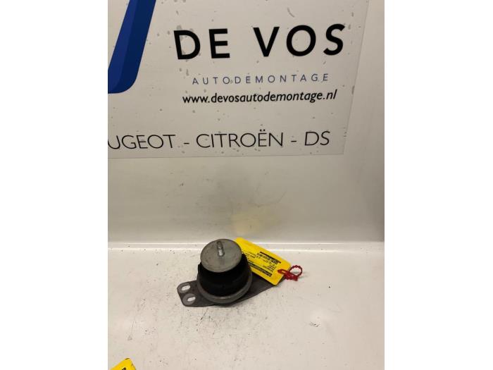 Gebruikte Motorsteun Peugeot Expert (G9) 1.6 HDi 90 Prijs € 30,00 Margeregeling aangeboden door De Vos Onderdelen