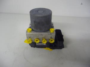 Gebruikte ABS Pomp Peugeot Expert (G9) 1.6 HDi 90 Prijs € 135,00 Margeregeling aangeboden door De Vos Onderdelen