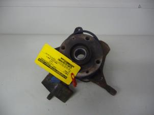 Gebruikte Asschenkel links-voor Citroen C5 II Berline (RC) 1.8 16V Prijs € 70,00 Margeregeling aangeboden door De Vos Onderdelen