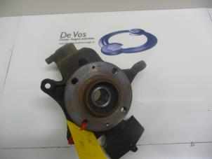 Gebruikte Asschenkel links-voor Citroen C5 II Berline (RC) 1.8 16V Prijs € 70,00 Margeregeling aangeboden door De Vos Onderdelen