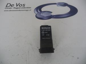 Gebruikte Gloeirelais Citroen Jumper (U9) 2.2 HDi 100 Euro 4 Prijs € 45,00 Margeregeling aangeboden door De Vos Onderdelen