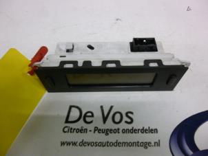 Gebruikte Display Interieur Citroen C8 (EA/EB) 2.0 HDi 16V Prijs € 70,00 Margeregeling aangeboden door De Vos Onderdelen