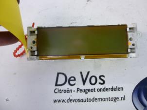 Gebruikte Display Interieur Citroen C4 Berline (LC) 1.6 HDi 16V 110 Prijs € 70,00 Margeregeling aangeboden door De Vos Onderdelen