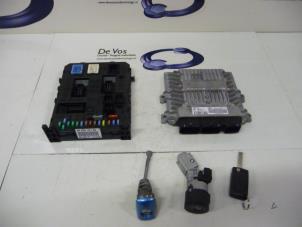 Gebruikte Computer Motormanagement Citroen C4 Picasso (UD/UE/UF) 2.0 HDiF 16V 135 Prijs € 350,00 Margeregeling aangeboden door De Vos Onderdelen