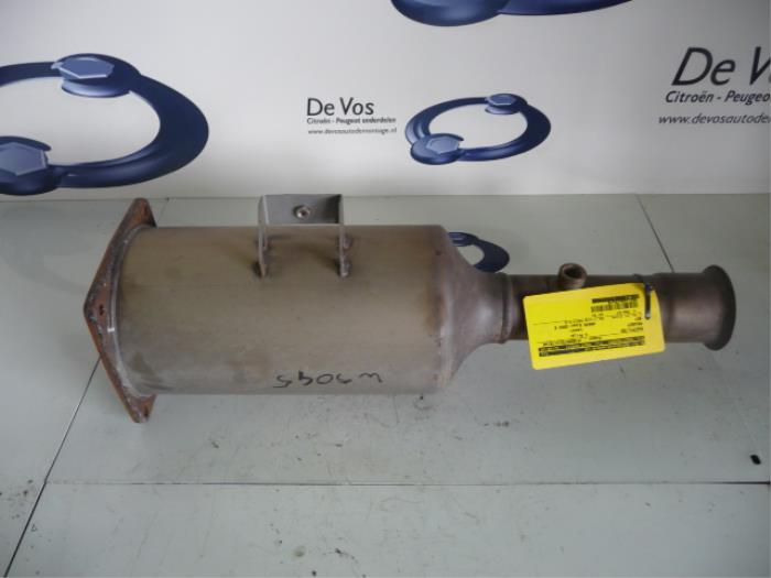 Gebruikte Roetfilter Peugeot 807 2.0 HDi 16V FAP Prijs € 160,00 Margeregeling aangeboden door De Vos Onderdelen