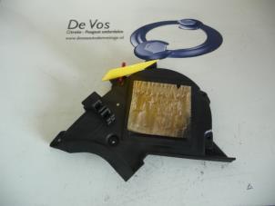 Gebruikte Distributiedeksel Peugeot 307 Prijs € 15,00 Margeregeling aangeboden door De Vos Onderdelen