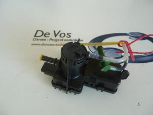 Gebruikte Diversen Citroen C4 Picasso (UD/UE/UF) 1.6 HDi 16V 110 Prijs € 55,00 Margeregeling aangeboden door De Vos Onderdelen