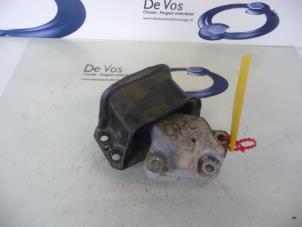 Gebruikte Motorrubber Citroen C4 Berline (NC) 1.6 Hdi 90 Prijs € 55,00 Margeregeling aangeboden door De Vos Onderdelen