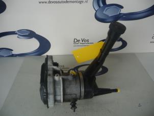 Gebruikte Servopomp Peugeot 308 (4A/C) 1.6 HDi Prijs € 150,00 Margeregeling aangeboden door De Vos Onderdelen