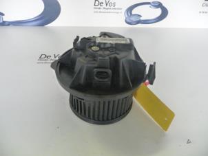 Gebruikte Kachel Ventilatiemotor Citroen C5 I Berline (DC) 1.8 16V Prijs € 55,00 Margeregeling aangeboden door De Vos Autodemontagebedrijf