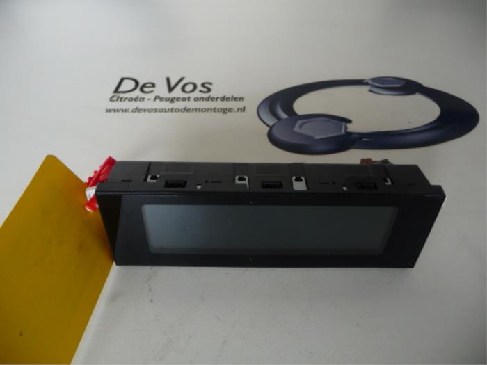 Gebruikte Display Interieur Citroen DS3 Cabrio (SB) 1.6 16V VTS THP Prijs € 80,00 Margeregeling aangeboden door De Vos Onderdelen