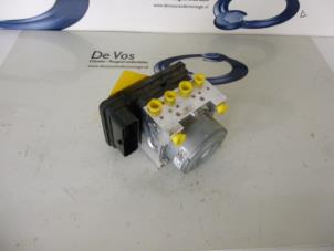 Gebruikte ABS Pomp Peugeot 208 I (CA/CC/CK/CL) 1.2 Vti 12V PureTech 82 Prijs € 160,00 Margeregeling aangeboden door De Vos Onderdelen