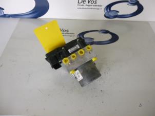 Gebruikte ABS Pomp Citroen Jumper Prijs € 135,00 Margeregeling aangeboden door De Vos Onderdelen