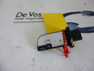 Gebruikte Luchthoeveelheidsmeter Peugeot Boxer Prijs € 50,00 Margeregeling aangeboden door De Vos Onderdelen