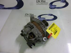 Gebruikte Dynamo Peugeot 207/207+ (WA/WC/WM) 1.4 16V Vti Prijs € 55,00 Margeregeling aangeboden door De Vos Onderdelen