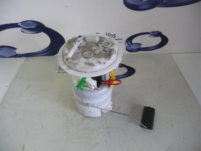 Gebruikte Tank element Pomp Peugeot 3008 I (0U/HU) 1.6 VTI 16V Prijs € 70,00 Margeregeling aangeboden door De Vos Onderdelen