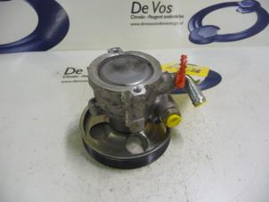 Gebruikte Pomp Servo Peugeot Bipper (AA) 1.4 HDi Prijs € 100,00 Margeregeling aangeboden door De Vos Onderdelen