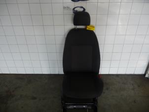 Gebruikte Stoel rechts Citroen Nemo (AA) 1.3 HDi 75 Prijs € 135,00 Margeregeling aangeboden door De Vos Onderdelen