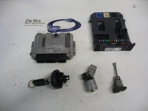 Gebruikte Computer Motormanagement Peugeot 207 Prijs € 350,00 Margeregeling aangeboden door De Vos Onderdelen