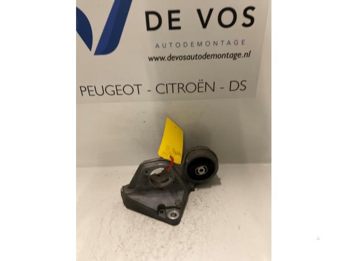 Gebruikte Motorrubber Peugeot 807 Prijs € 35,00 Margeregeling aangeboden door De Vos Onderdelen