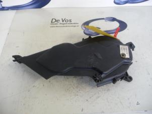 Gebruikte Distributiedeksel Peugeot 407 Prijs € 10,00 Margeregeling aangeboden door De Vos Onderdelen