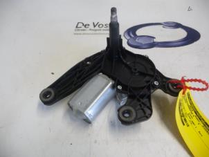 Gebruikte Motor Ruitenwisser achter Peugeot 307 SW (3H) 1.6 HDiF 110 16V Prijs € 45,00 Margeregeling aangeboden door De Vos Onderdelen