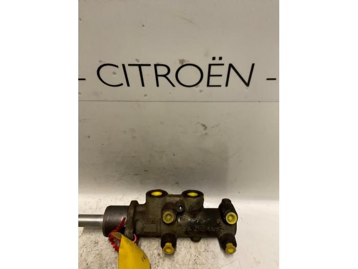 Gebruikte Hoofdremcilinder Citroen Jumper (23) 2.8 D Prijs € 70,00 Margeregeling aangeboden door De Vos Onderdelen