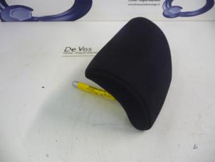 Gebruikte Hoofdsteun Peugeot 308 Prijs € 35,00 Margeregeling aangeboden door De Vos Onderdelen