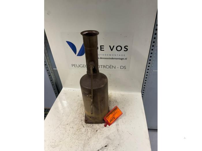 Gebruikte Roetfilter Citroen C8 (EA/EB) 2.2 HDi 16V Prijs € 160,00 Margeregeling aangeboden door De Vos Onderdelen